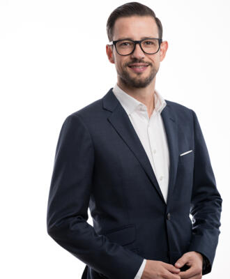 Landesrat Schuschnig Porträtfoto Sebastian Schnuschnig, Tourismuslandesrat Kärnten